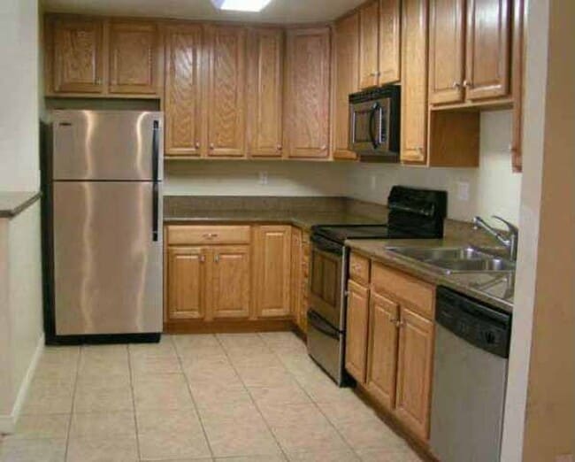 Building Photo - Cozy 2 BD, 1 BA Condo in Las Palmas Villas!