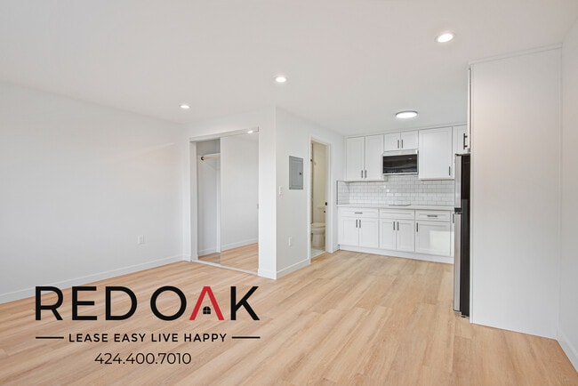 Photo - 8555 Independence Ave Unit 115