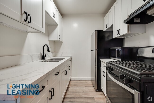 Building Photo - 3845 Gibraltar Ave Unit 10D Rental
