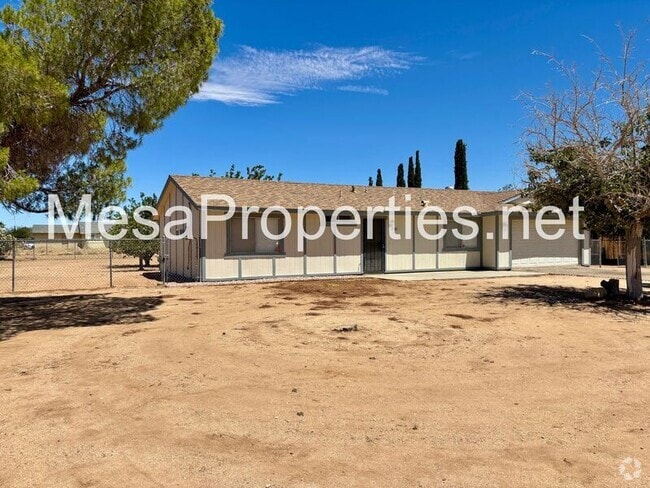 Building Photo - 21150 Nandina St Rental