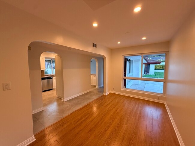 Photo - 410 N Canyon Blvd