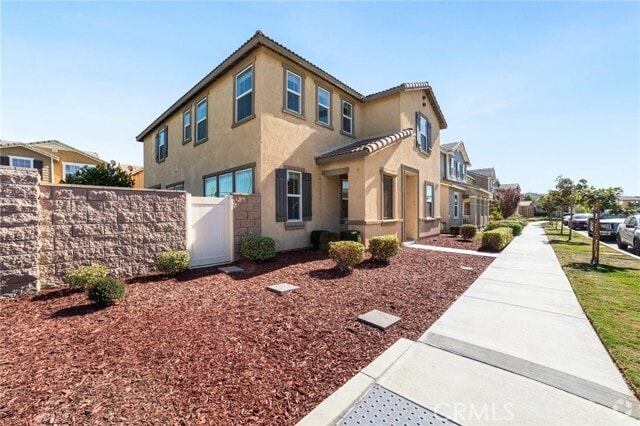 Building Photo - 5007 S Centennial Cir Rental