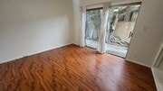 Photo - 638 N W Knoll Dr Unit 3