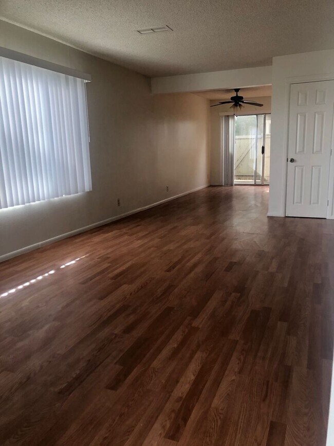 Photo - 421 E Park Ave