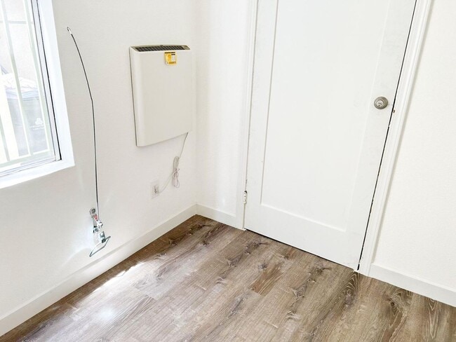 Photo - 2815 1st St Unit 2817 1/2 B