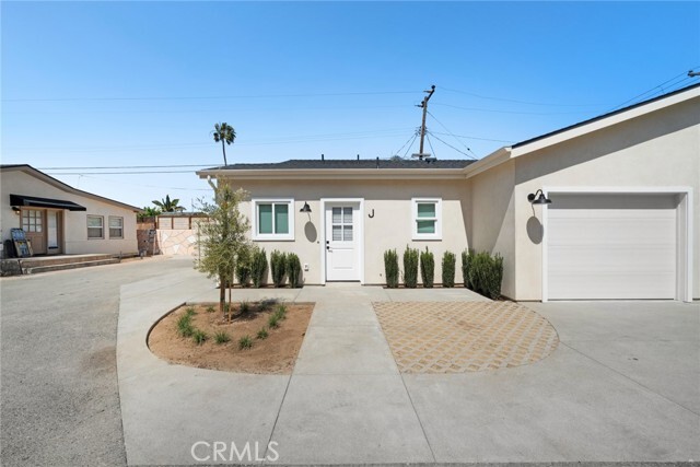 Photo - 1637 Irvine Ave Apartment Unit J