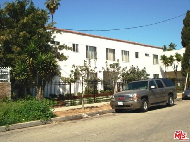 Building Photo - 5641 Halbrent Ave Unit 10 Rental