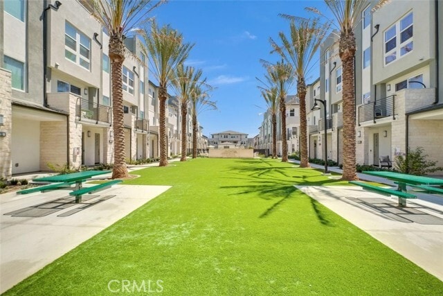 Building Photo - 1122 W Bushell St