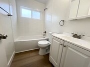 Photo - Bright 2 bed 1 bath in Pacific Beach Apartment Unit 2224
