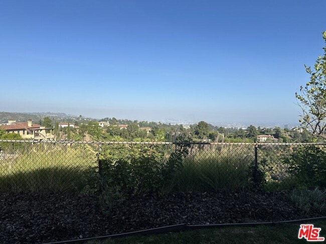 Photo - 1212 Roberto Ln