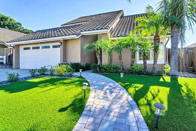 Building Photo - Beautiful single family home in Rancho Penasquitos! Available immediately!