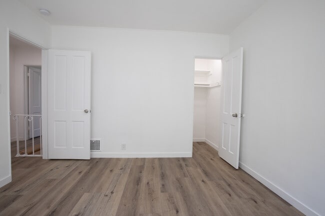 Photo - 1324 Devon Ave