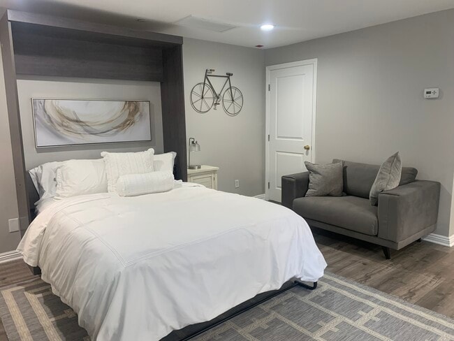 Photo - 145 S La Peer Dr Unit 1