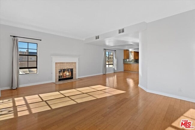 Photo - 11827 Goshen Ave Unit 201