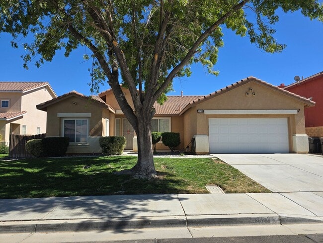 Building Photo - 42522 Coronet Ct