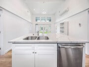 Photo - 420 N Batavia St