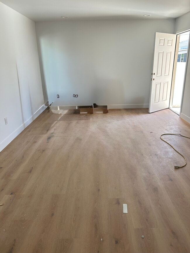 Building Photo - 10346 Pounds Ave Unit Pounds-ADU