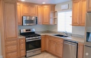 Kitchen - 2262 Morgan Dr