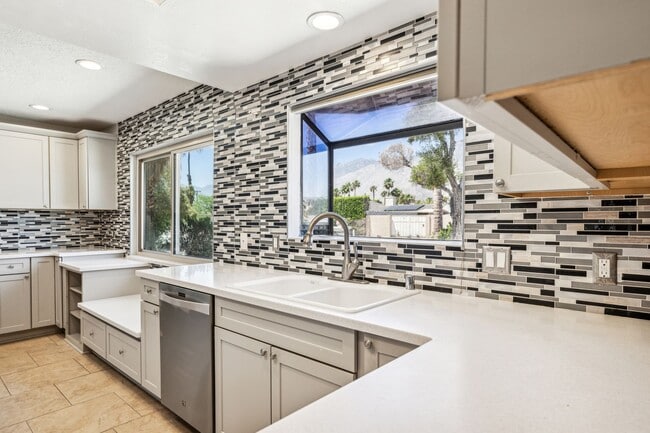 Photo - 3 Bed / 2 Bath Home with Bonus Room, Pool ...