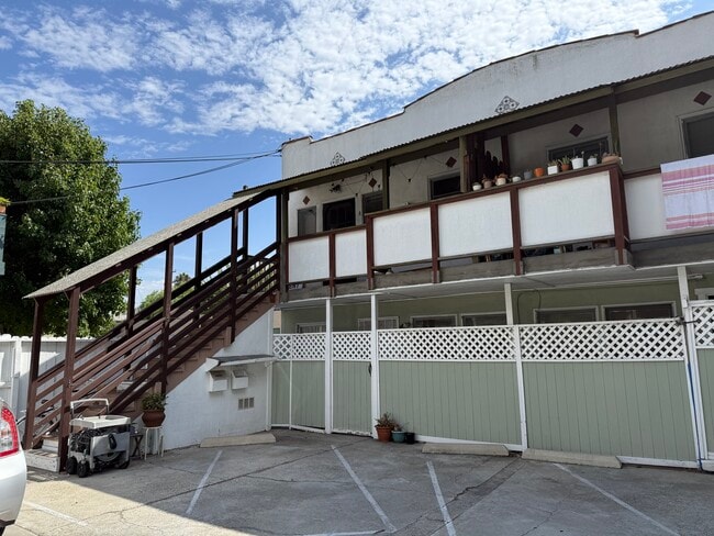 Photo - 386 Carroll Park E Unit B