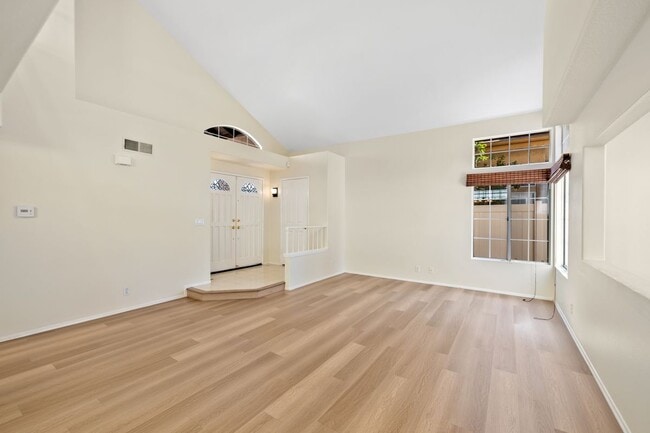 Photo - 2163 Sun Ridge Dr