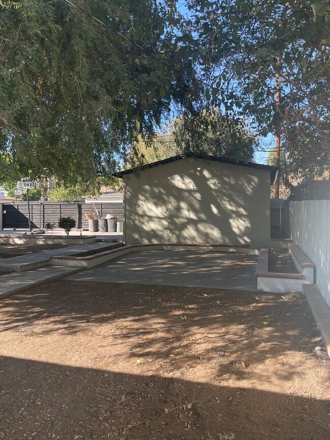 Photo - 251 W Arrow Hwy