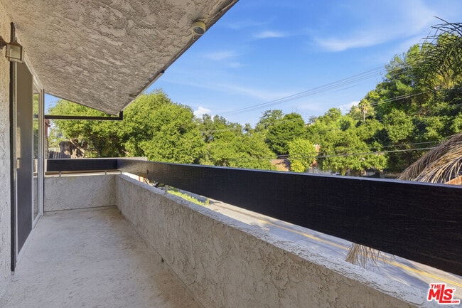 Photo - 4345 Canoga Ave