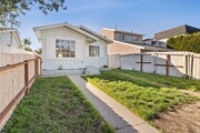 Photo - Renovated Upstairs 1-Bedroom with Private ... Apartment