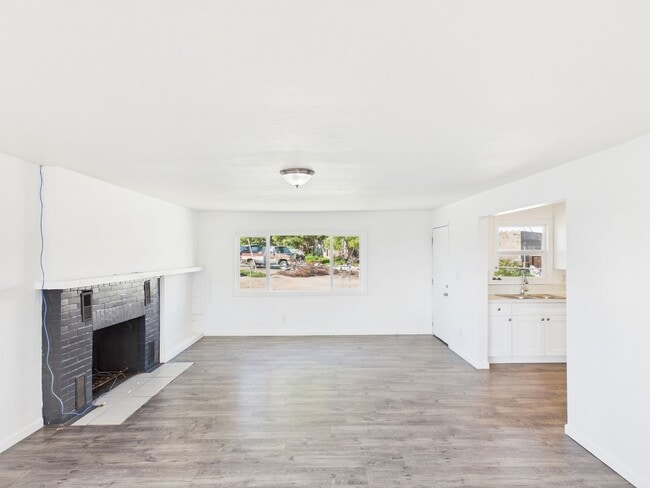 Photo - 2135 Washington St Unit A