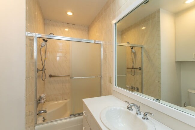 Photo - 1425 Brixton Rd