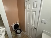 Private Bathroom - 508 E Grove Ave House