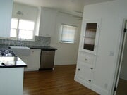 Kitchen - 543 S Hudson Ave