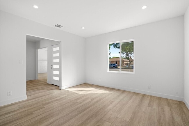 Photo - Stunning Fully Renovated 2 Bedroom 2 Bathroom Home