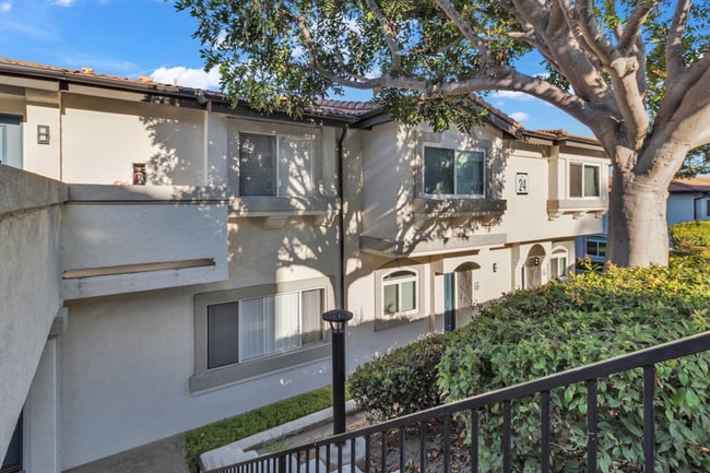 Building Photo - 30902 Club House Dr Unit 24B