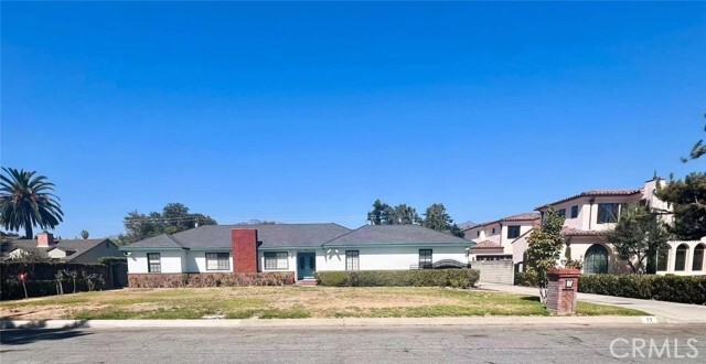 Photo - 77 W Wistaria Ave House