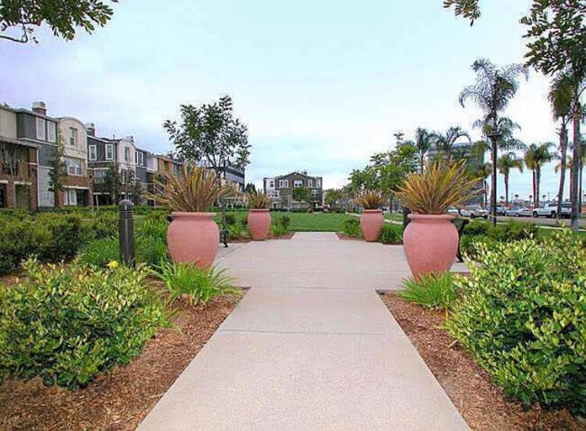 Esplanade shared open space - 4671 Central Plaza Townhome