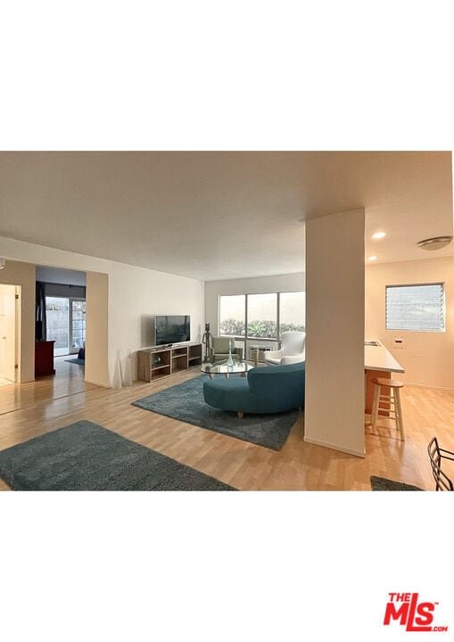 Photo - 1145 Larrabee St Unit 3