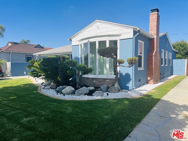 Photo - 3713 Buckingham Rd