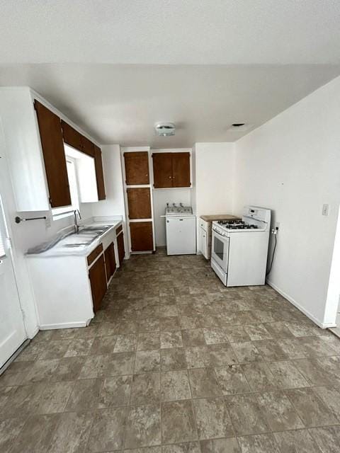 Photo - 429 W 6th St