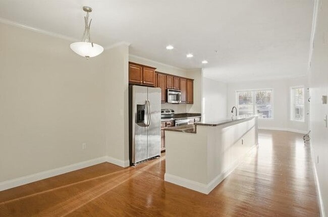 Photo - Alhambra Unit 1480EQ