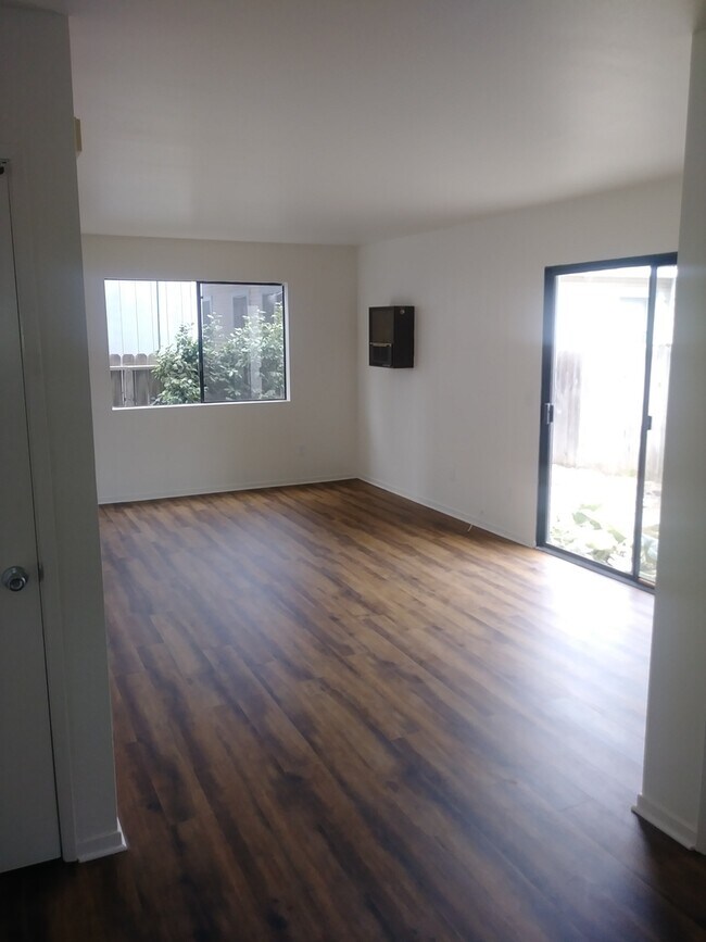 Building Photo - 793 Unit 407A