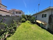 Photo - 2 bedroom- Located only 6 blocks to the be... House