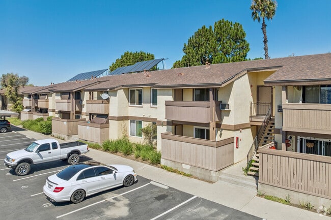 Building Photo - Park Plaza Apartments