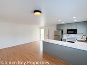 Photo - Welcome to your new coastal retreat in Oce... Apartment Unit D