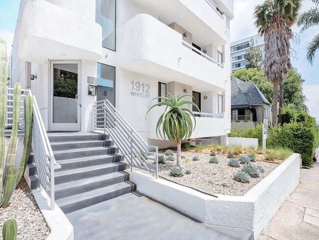 Photo - 1912 Whitley