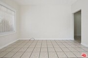 Photo - 1464 1/2 W 35th Pl Apartment