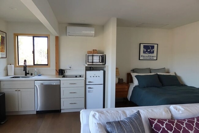 Photo - 1388 Lucile Ave