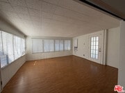 Photo - 11121 Parr Ave