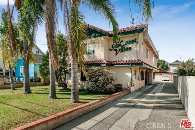 Photo - 2417 S Budlong Ave Condo Unit U#1 R#1