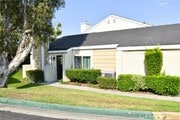 Photo - 3340 E Collins Ave Townhome